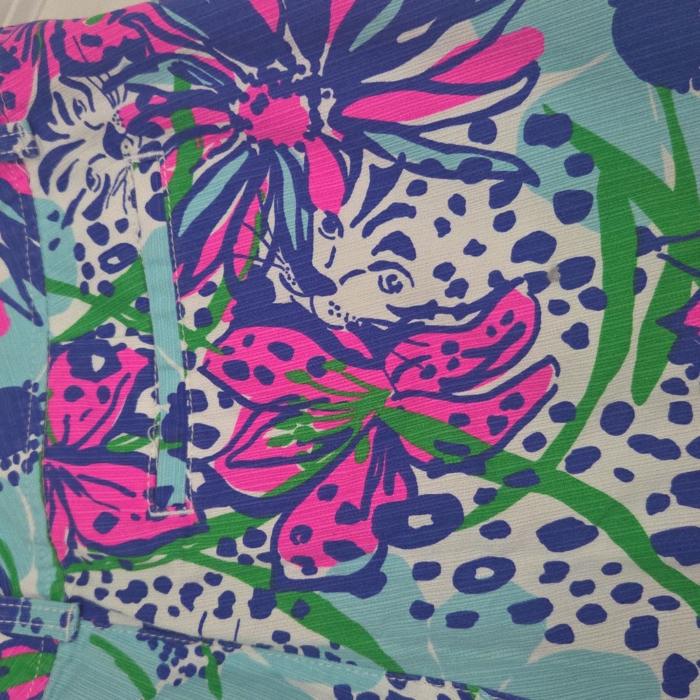 🌺Lilly Pulitzer Beautiful, Tropical Themed Callahan Shorts In Great Condition🌺 - Picture 6 of 15